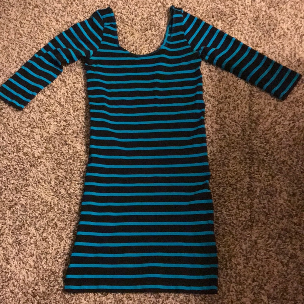 Bebe stripped scoop neck tight dress